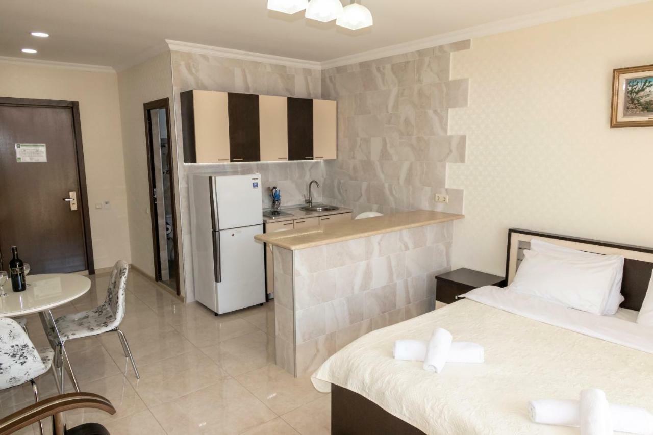 Orbi Apartment Ruslan Batumi Luaran gambar